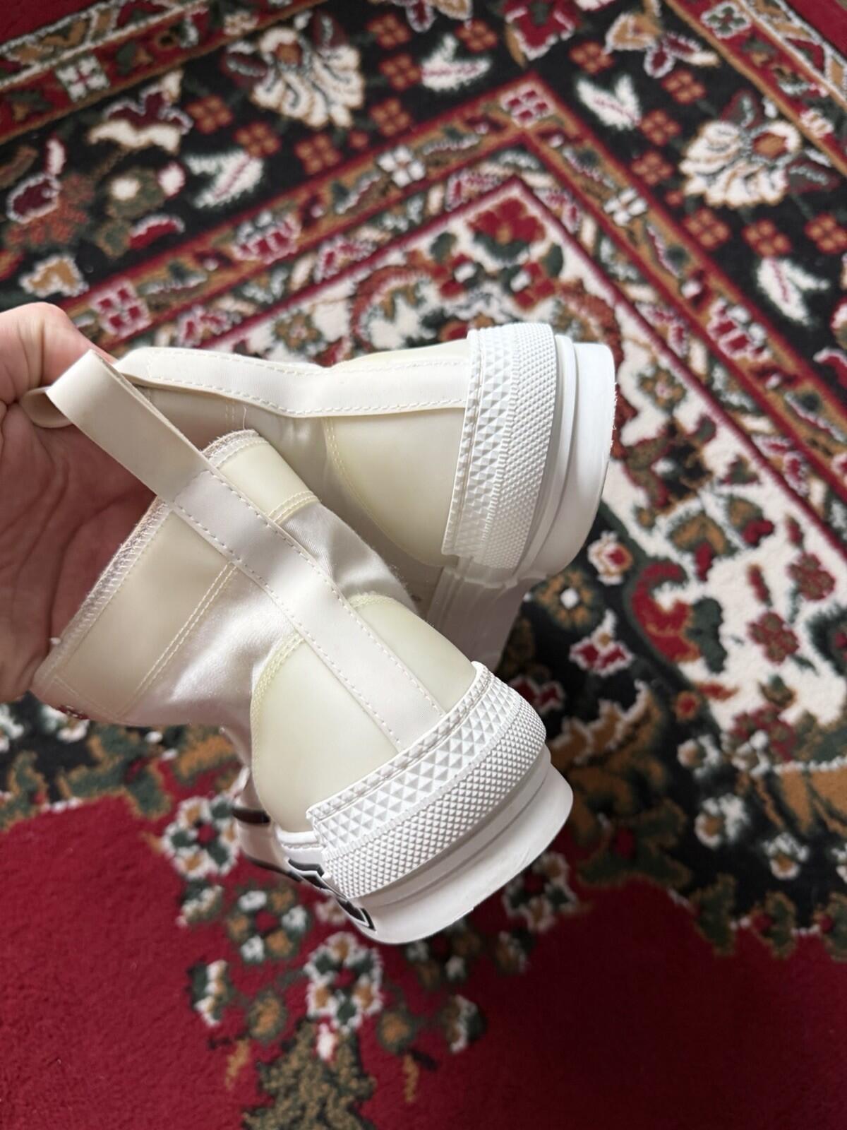 Dior B23 High Top Sneaker White Size 39 1/2