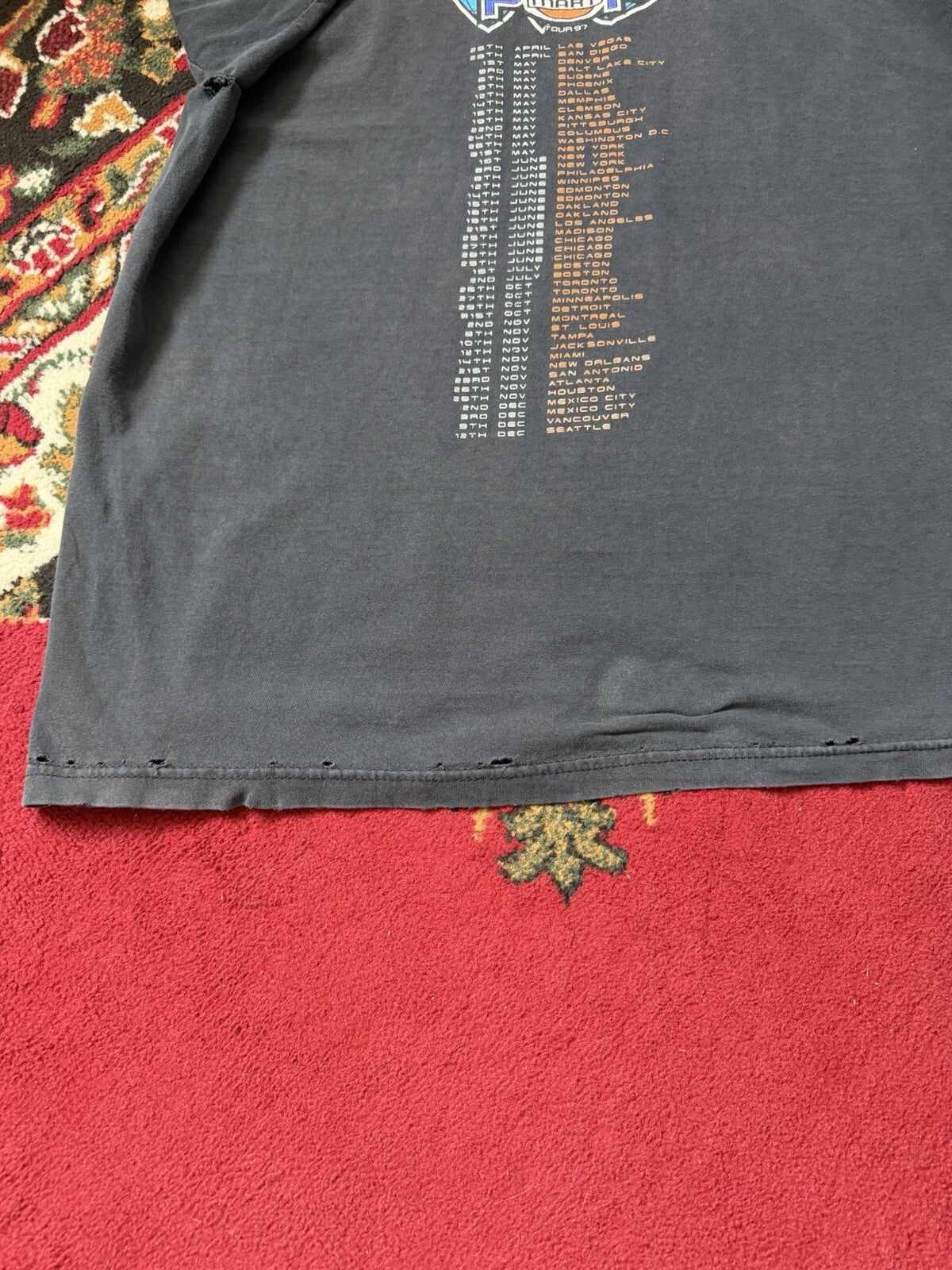 Vintage U2 1997 PopMart Shirt Mens XL Black Tour 97 Rock Band Tee Distressed