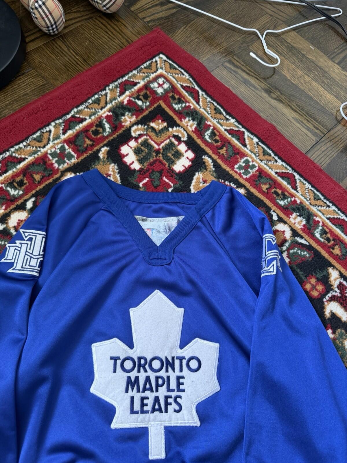 Toronto Maple Leafs CCM For Her Womens Hockey Jersey Official Size M