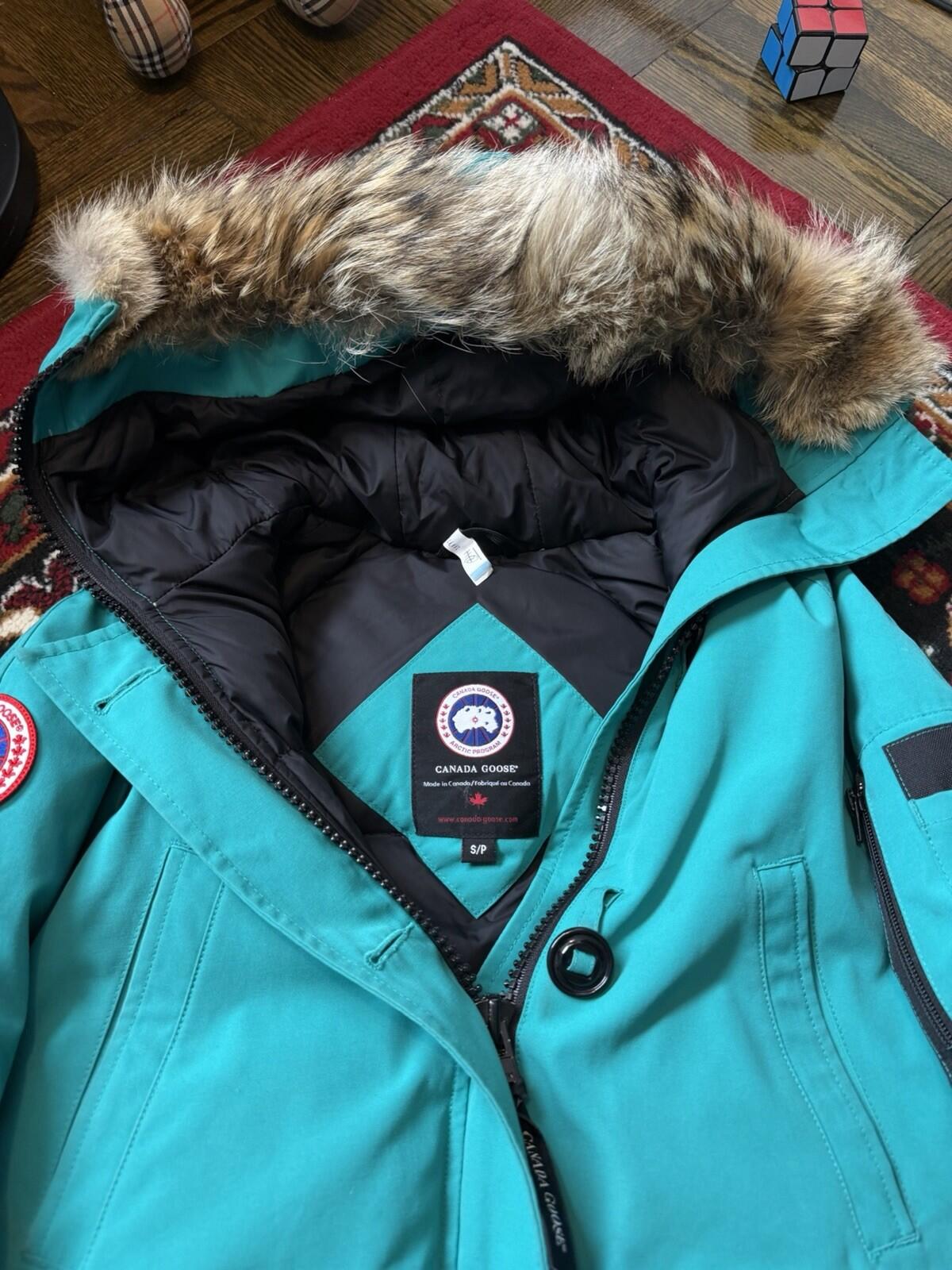 Canada Goose Chilliwack Bomber Jacket Womens Teal/Iceberg Winter Coat Parka