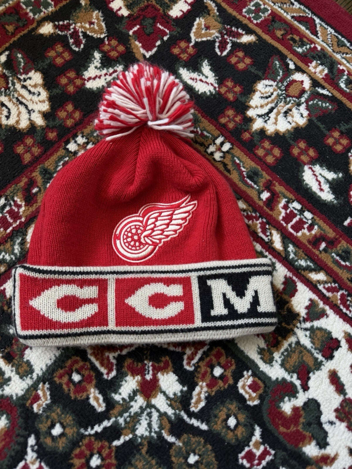 Vintage CCM Red Wings Winter Christmas Hat Excellent Condition