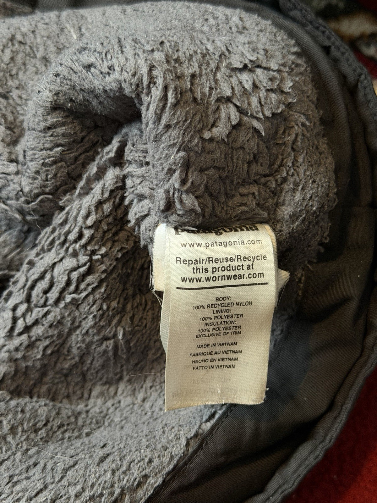 Patagonia Isthmus Parka Jacket Men's Medium Black Full Zip Sherpa Lined Hooded