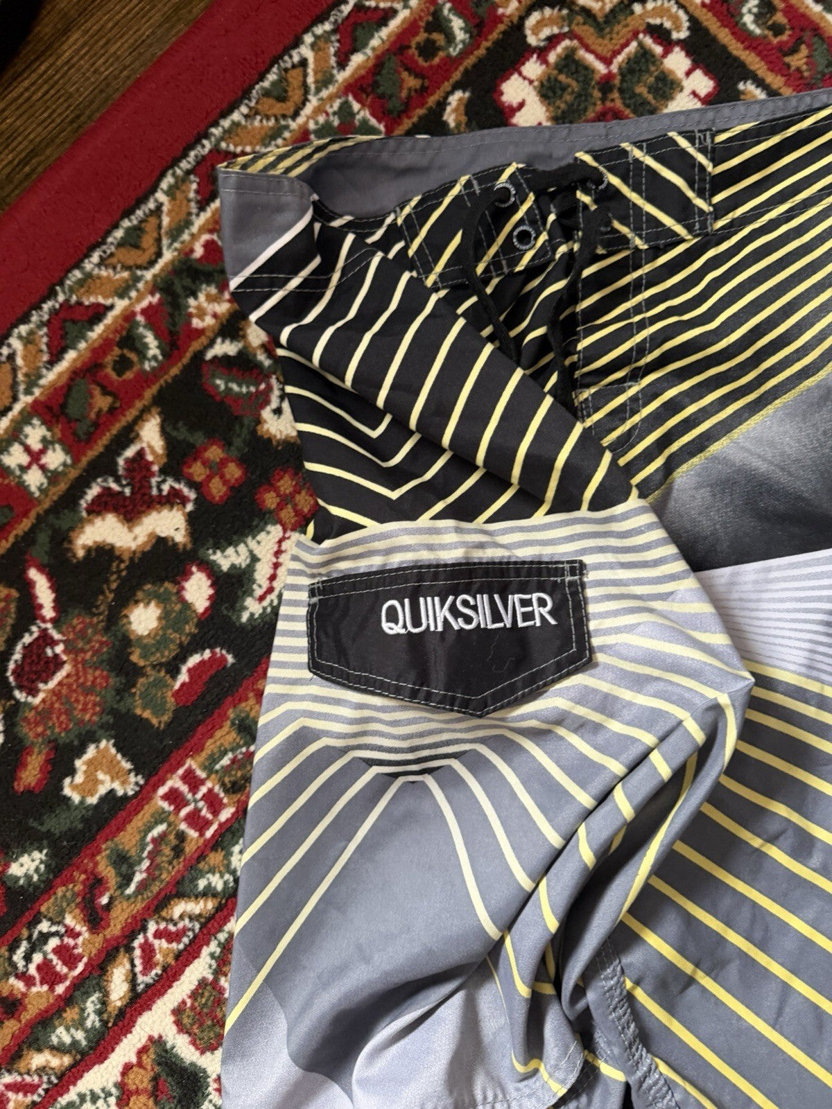 Vintage Quiksilver Board Shorts Swim Trunks Mens XL AOP Surf Skate Y2K 90s