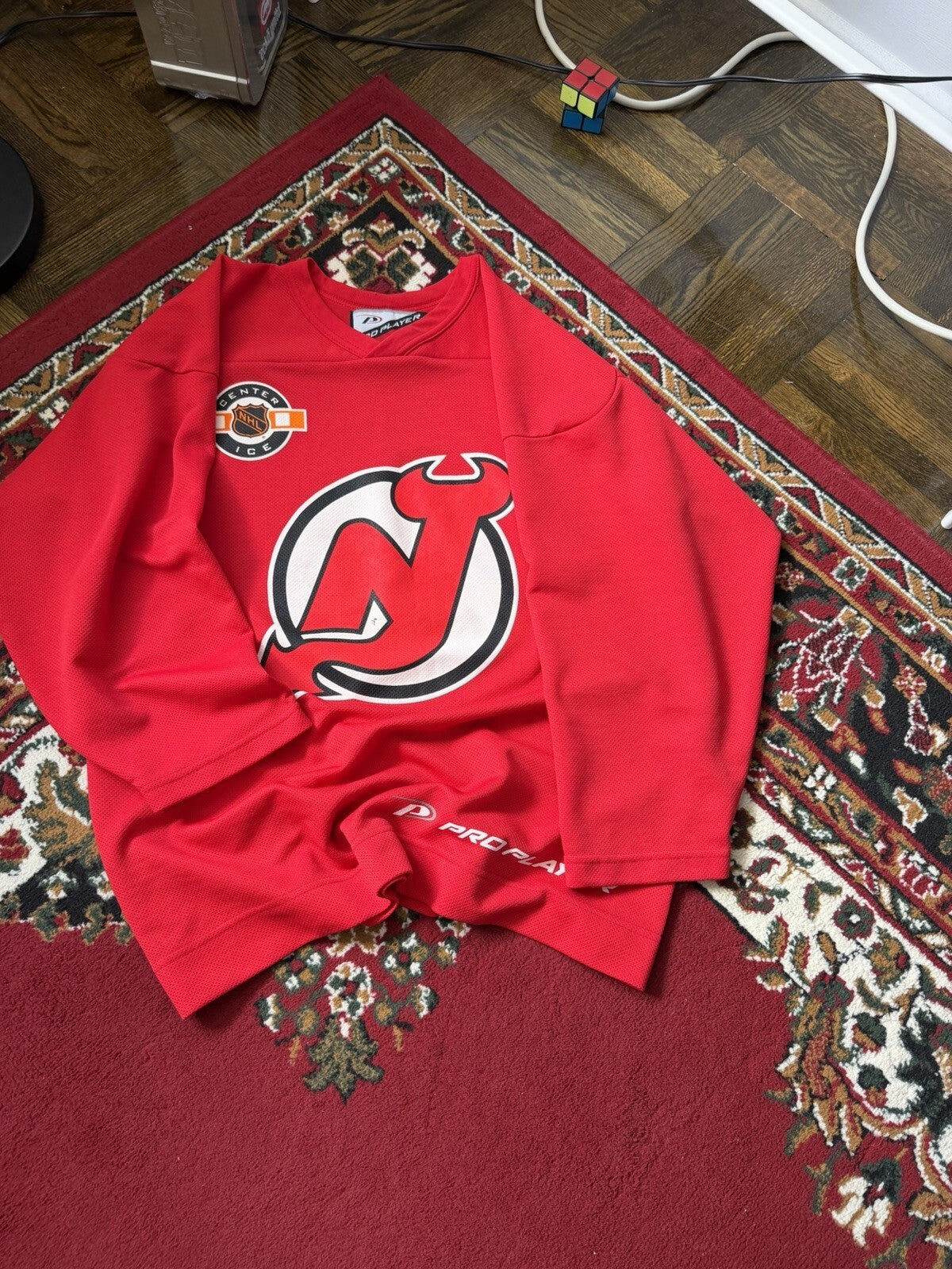 New Jersey Devils Pro Player Red Jersey Size L NHL Hockey
