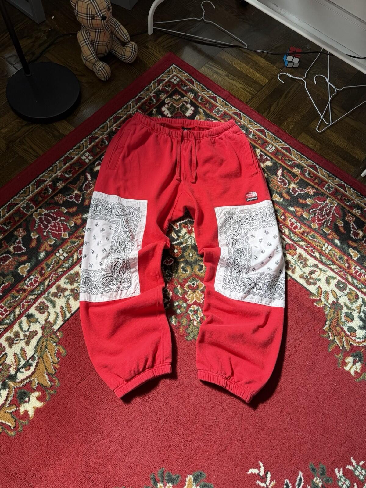 Supreme x The North Face Bandana Red Sweatpants Size M