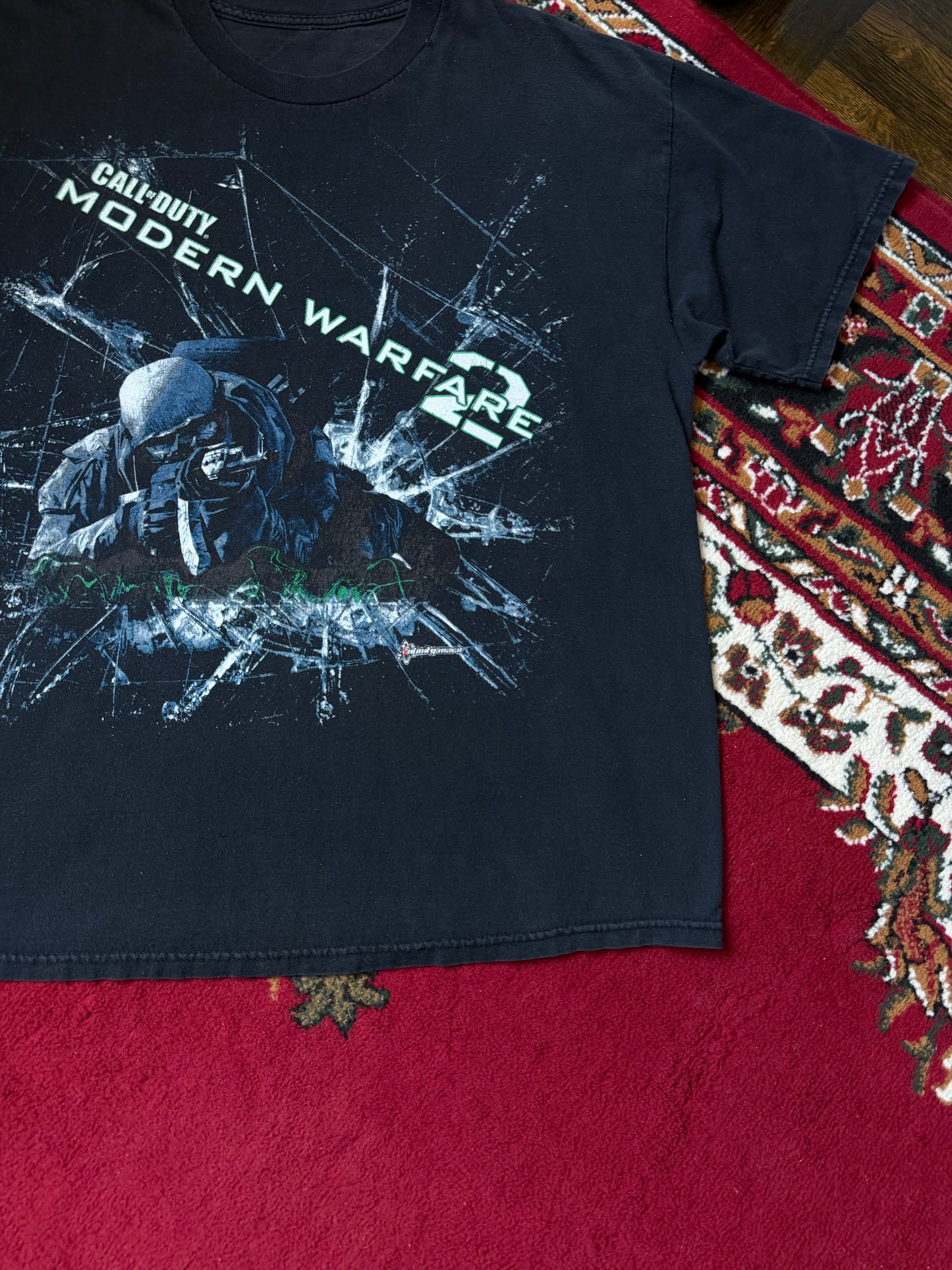 Rare Call Of Duty Modern Warfare 2 Shattered Glass Vintage Promo Tee COD
