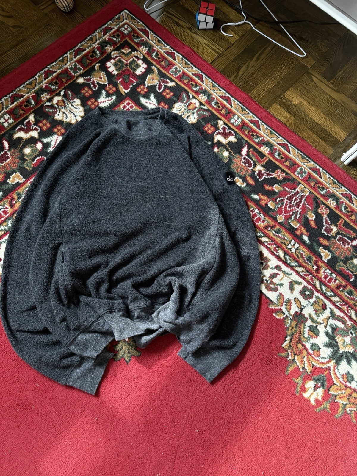 Alo Yoga Hoodie Womens Medium Gray Pullover Fleece Sweatshirt Pocket Logo