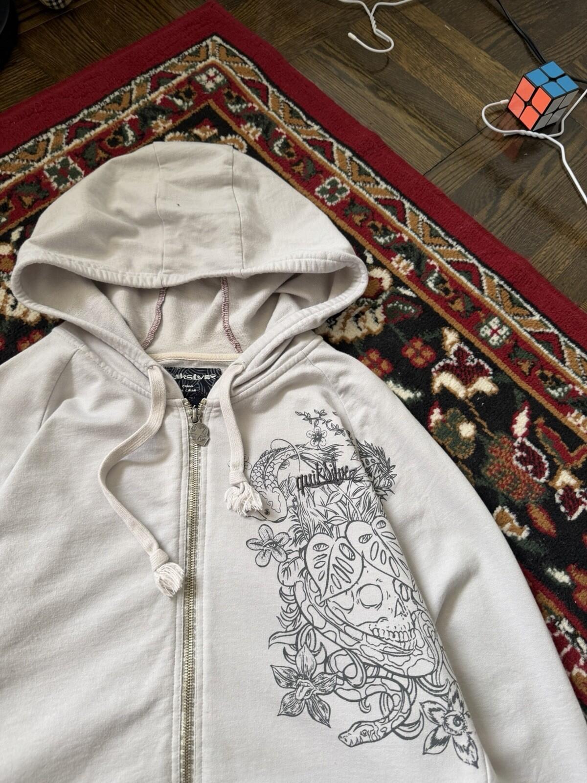 Vintage Quiksilver Skull/Koi Fish Surf Y2K White Hoodie Size Large Rare
