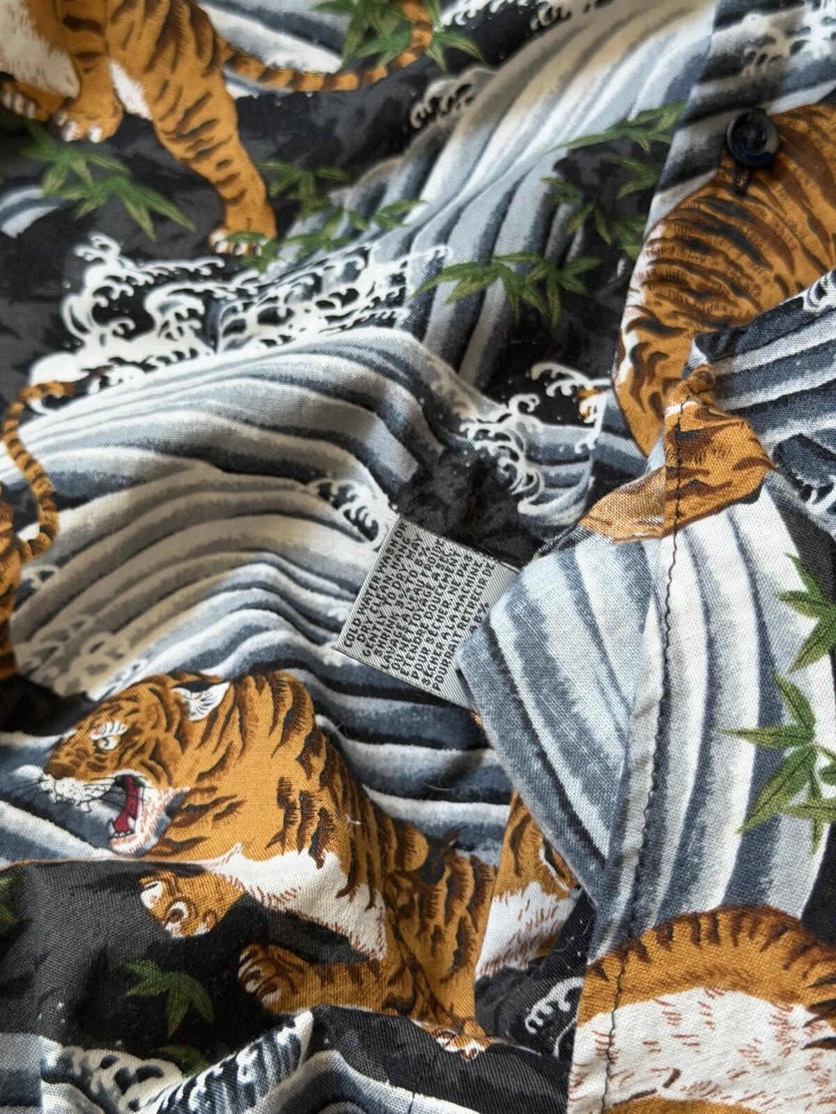 Naked Famous Japanese Tiger Button Down Shirt Men’s Size L Canada Short Sleeve