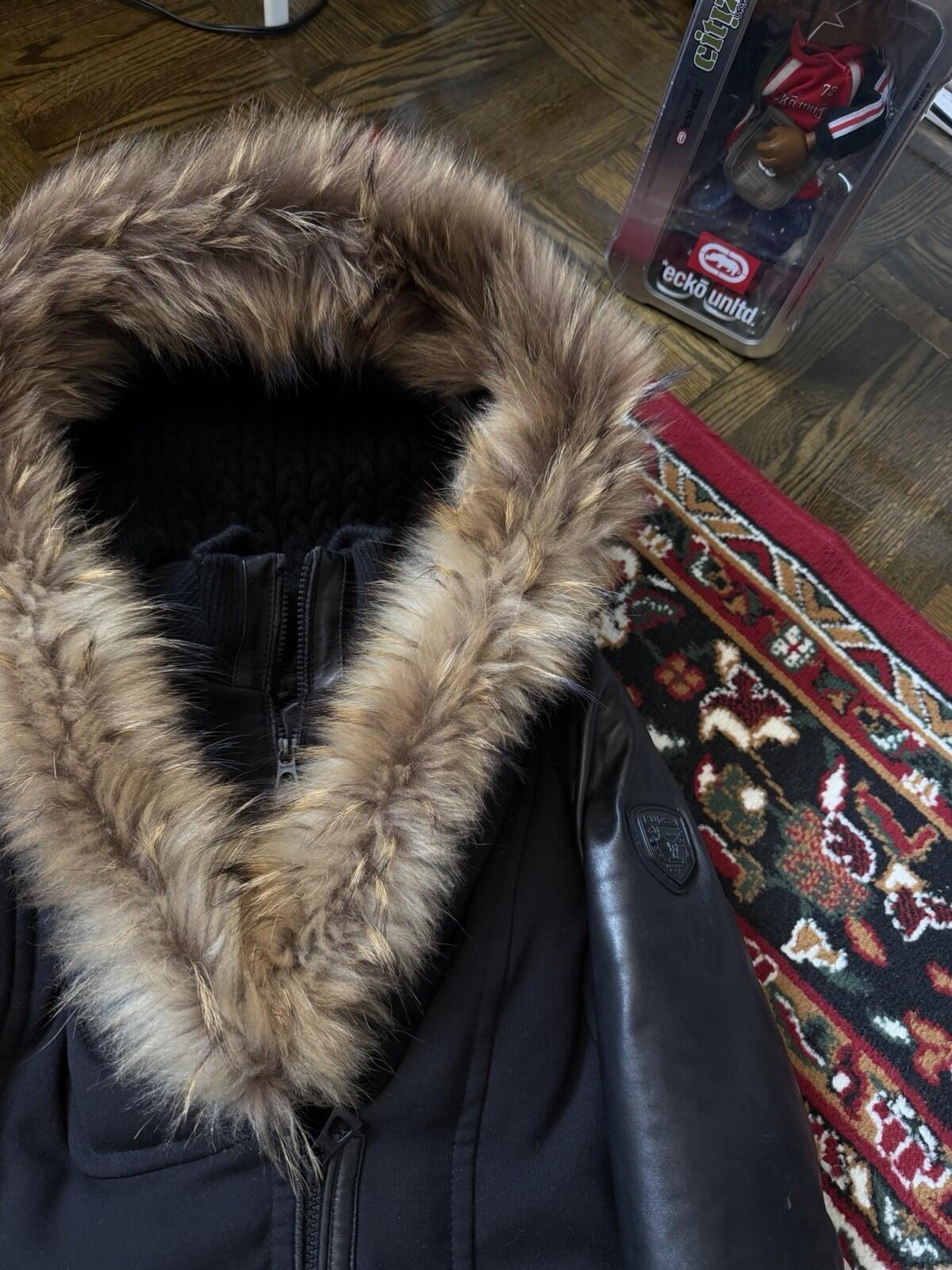 Rudsak Racoon Fur Leather Sleeves Women’s Fitted Down Coat Size S
