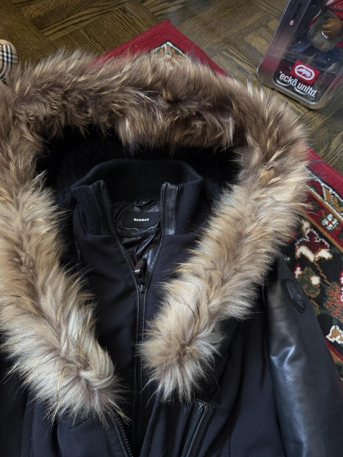 Rudsak Racoon Fur Leather Sleeves Women’s Fitted Down Coat Size S