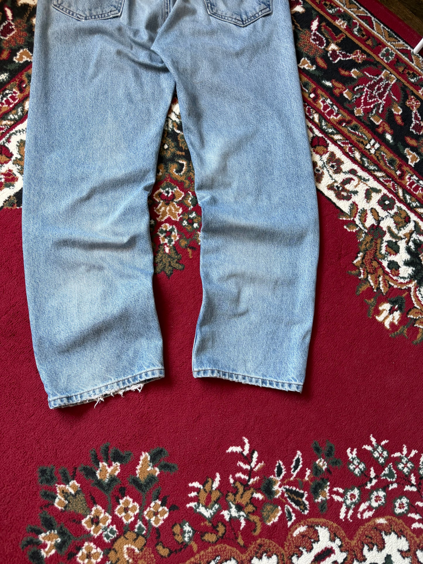 Carhartt Distressed Washed Treaditional Fit Jeans