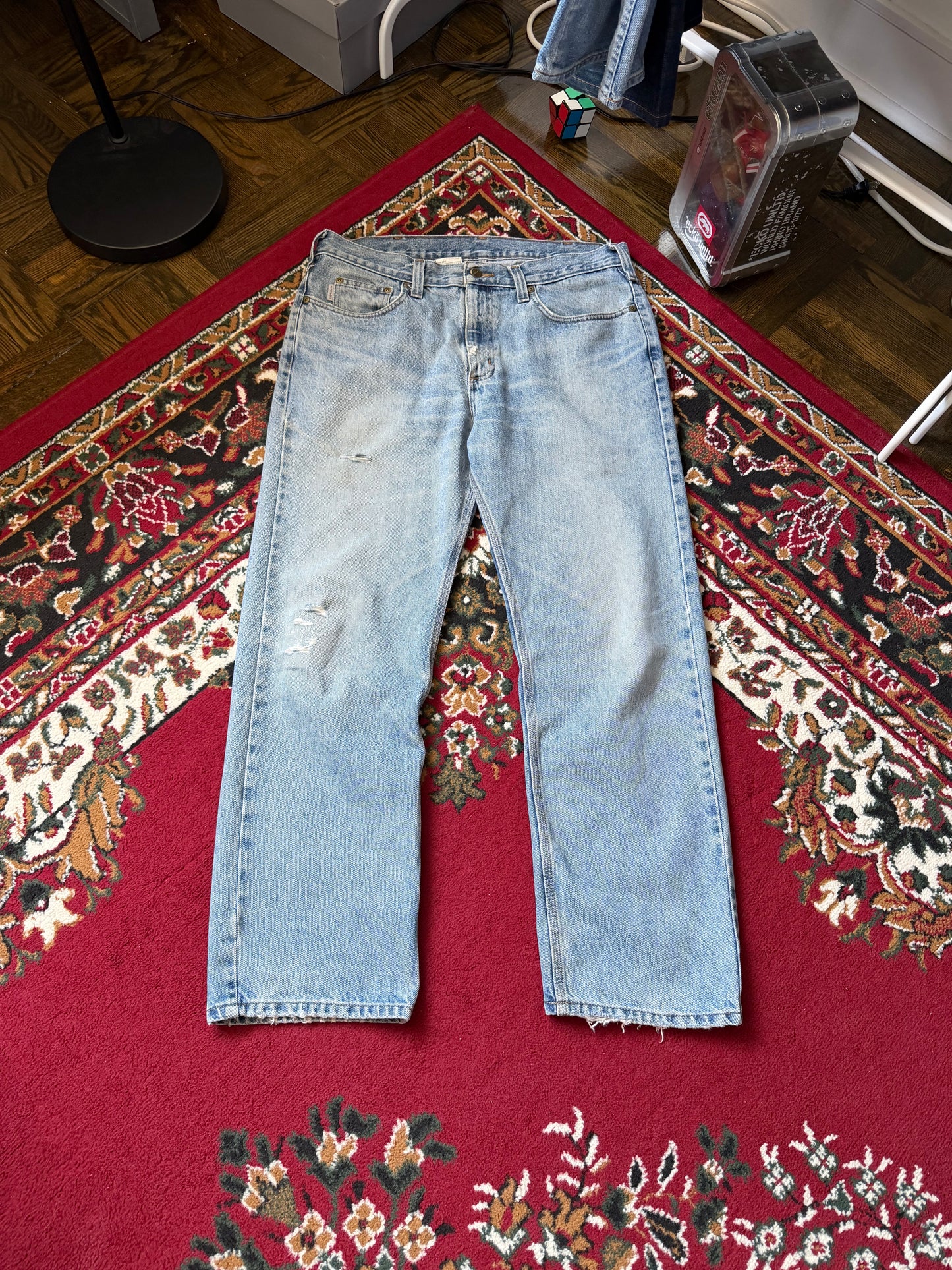 Carhartt Distressed Washed Treaditional Fit Jeans