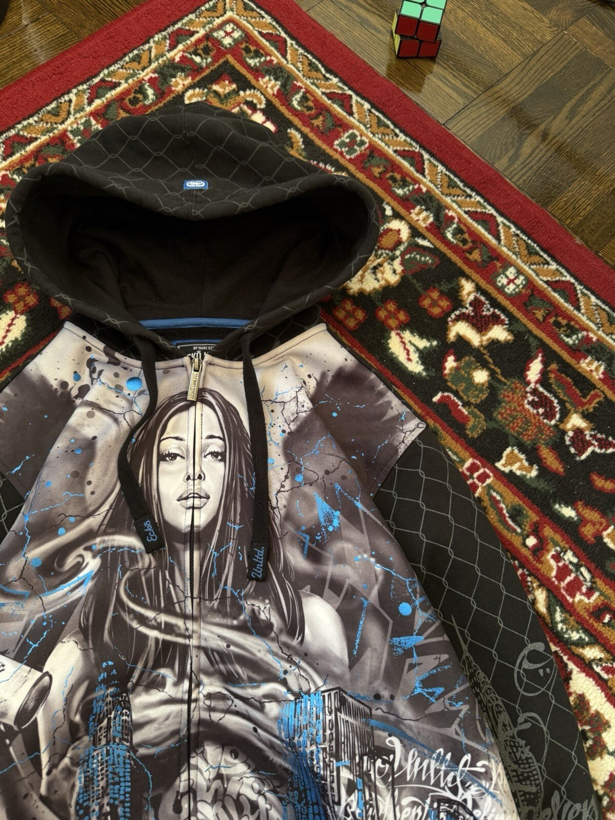 Vintage Ecko Unltd. Full Zip Hoodie Graffiti Girl Print Size M Streetwear Y2K