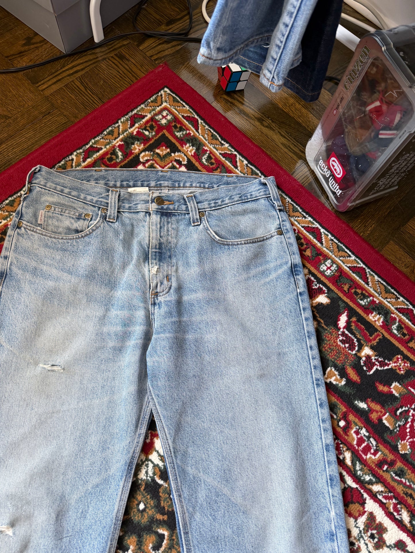 Carhartt Distressed Washed Treaditional Fit Jeans