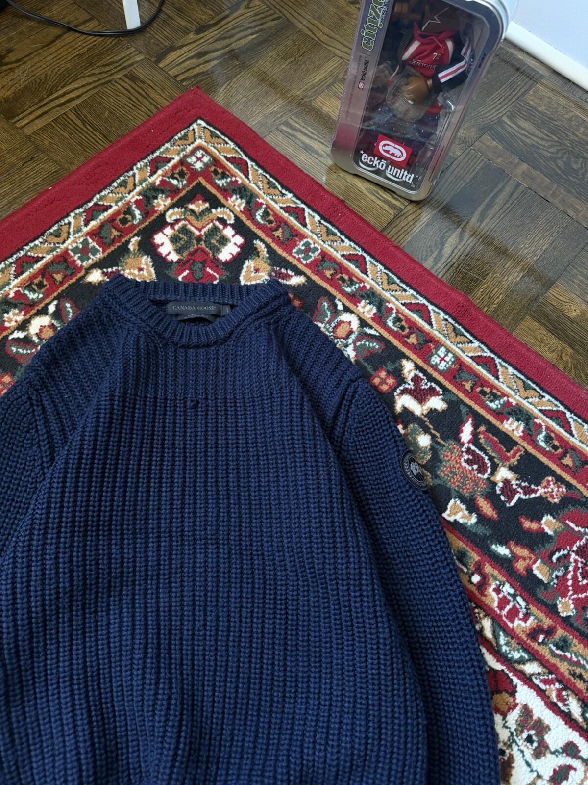 Canada Goose Men's Navy Blue Merino Wool Knit Pullover Sweater Regular Size M