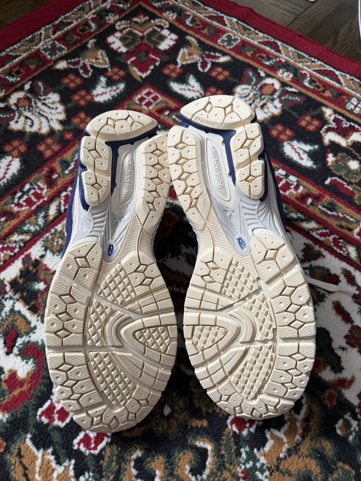 New Balance Night Tide Cream M2002RG Men's Size 8.5US Brand New DS