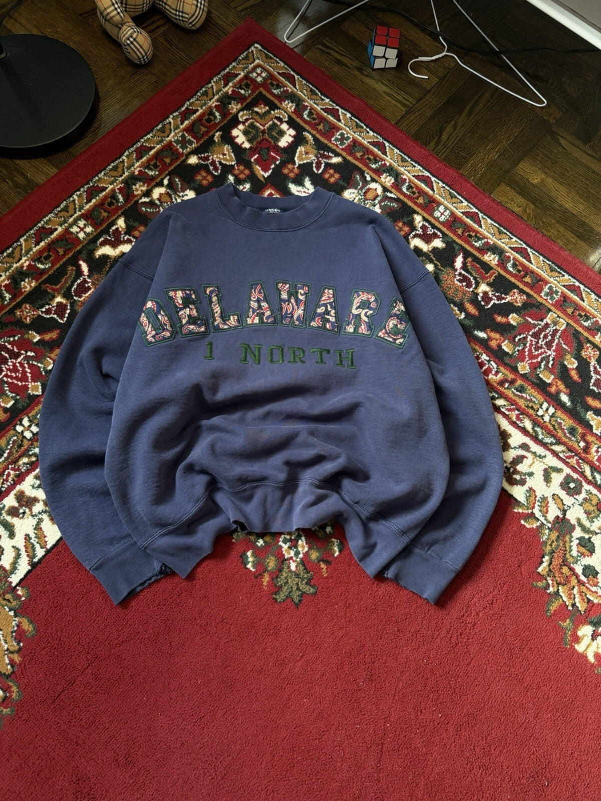80s Vintage University of Delaware Crewneck Sweatshirt Medium Navy Blue