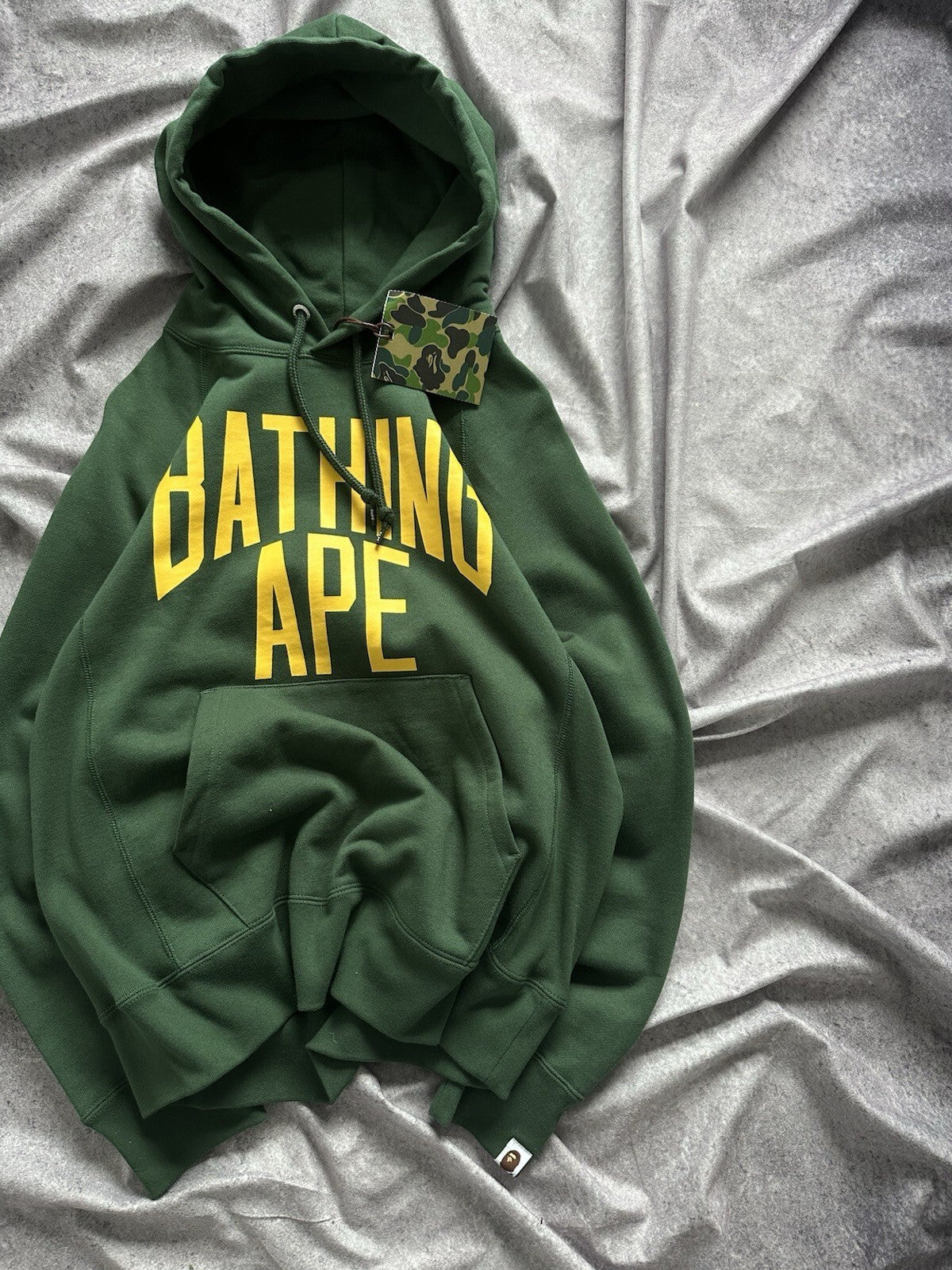 BAPE A Bathing Ape 1st Camo NYC Logo Pullover Hoodie 2017 100% Authentic Small