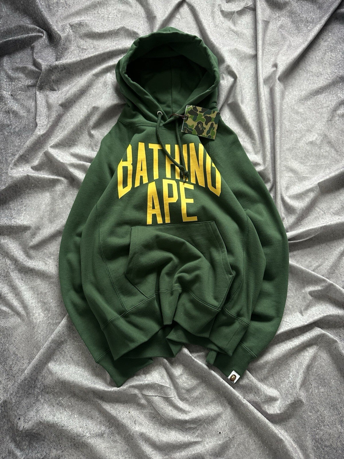 BAPE A Bathing Ape 1st Camo NYC Logo Pullover Hoodie 2017 100% Authentic Small