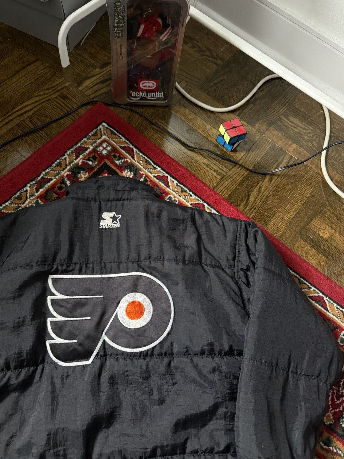 Vintage 90s Starter Philadelphia Flyers NHL Puffer Jacket Black Orange