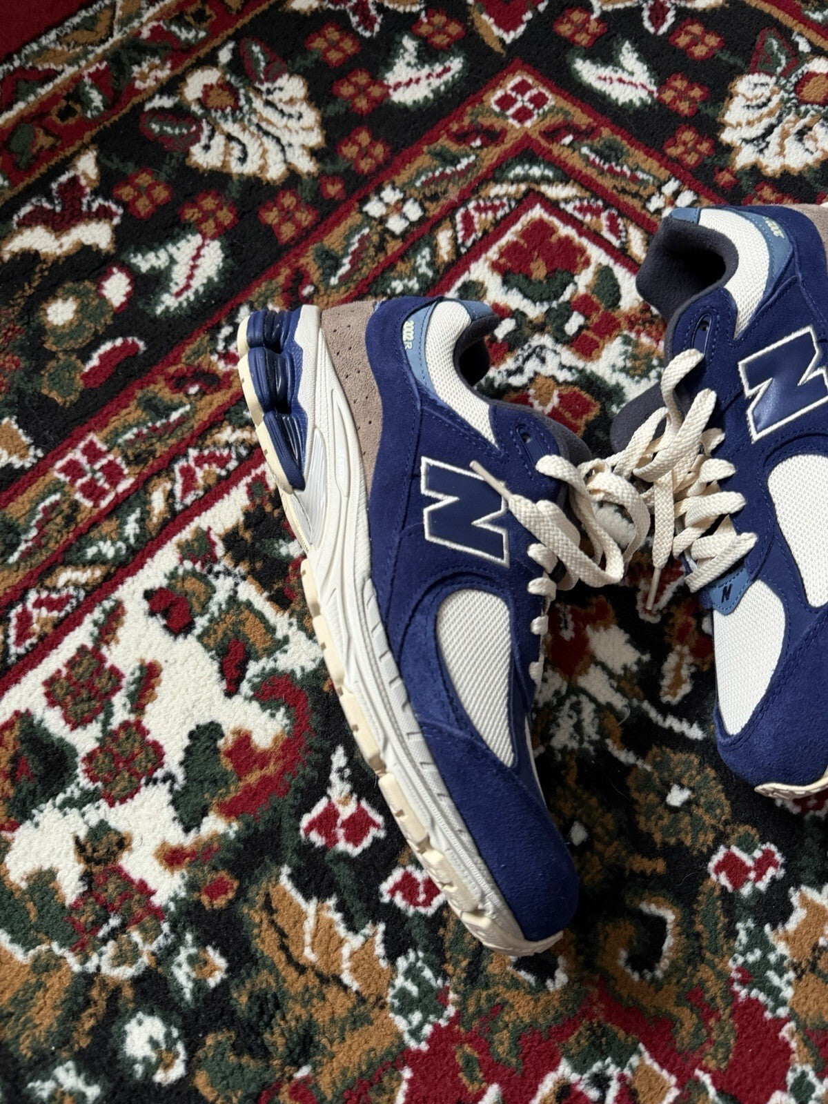 New Balance Night Tide Cream M2002RG Men's Size 8.5US Brand New DS