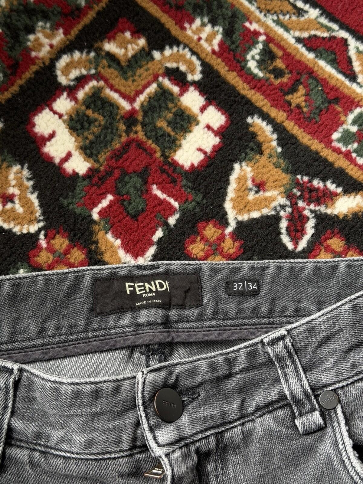 Fendi Skinny Straight Gray Denim Jeans Back Logo Pants Size 32/34 Womens