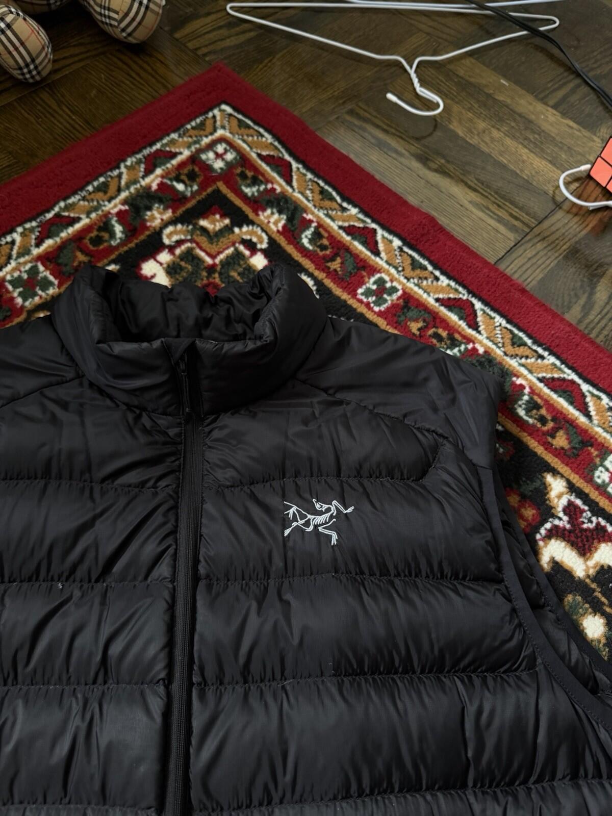Arc’teryx Cerium LT Mens Puffer Vest Black Down - Size L