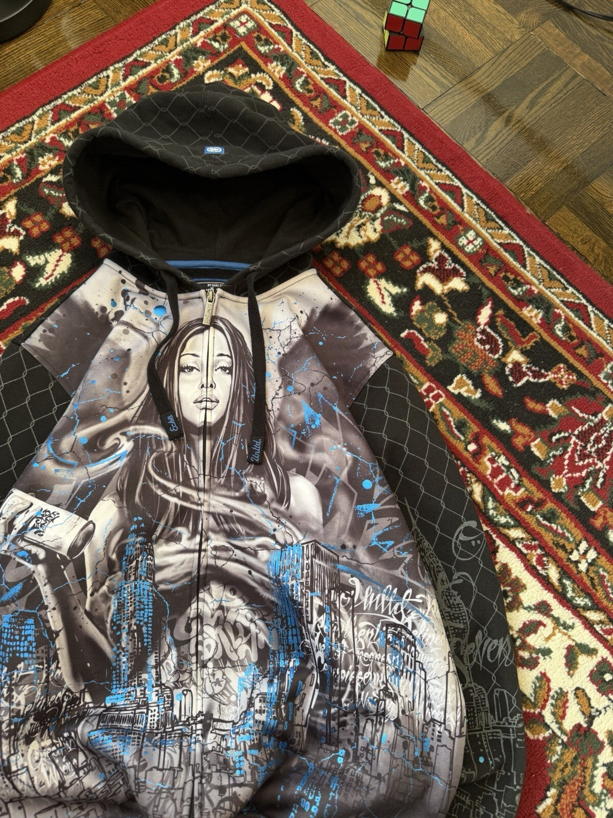 Vintage Ecko Unltd. Full Zip Hoodie Graffiti Girl Print Size M Streetwear Y2K