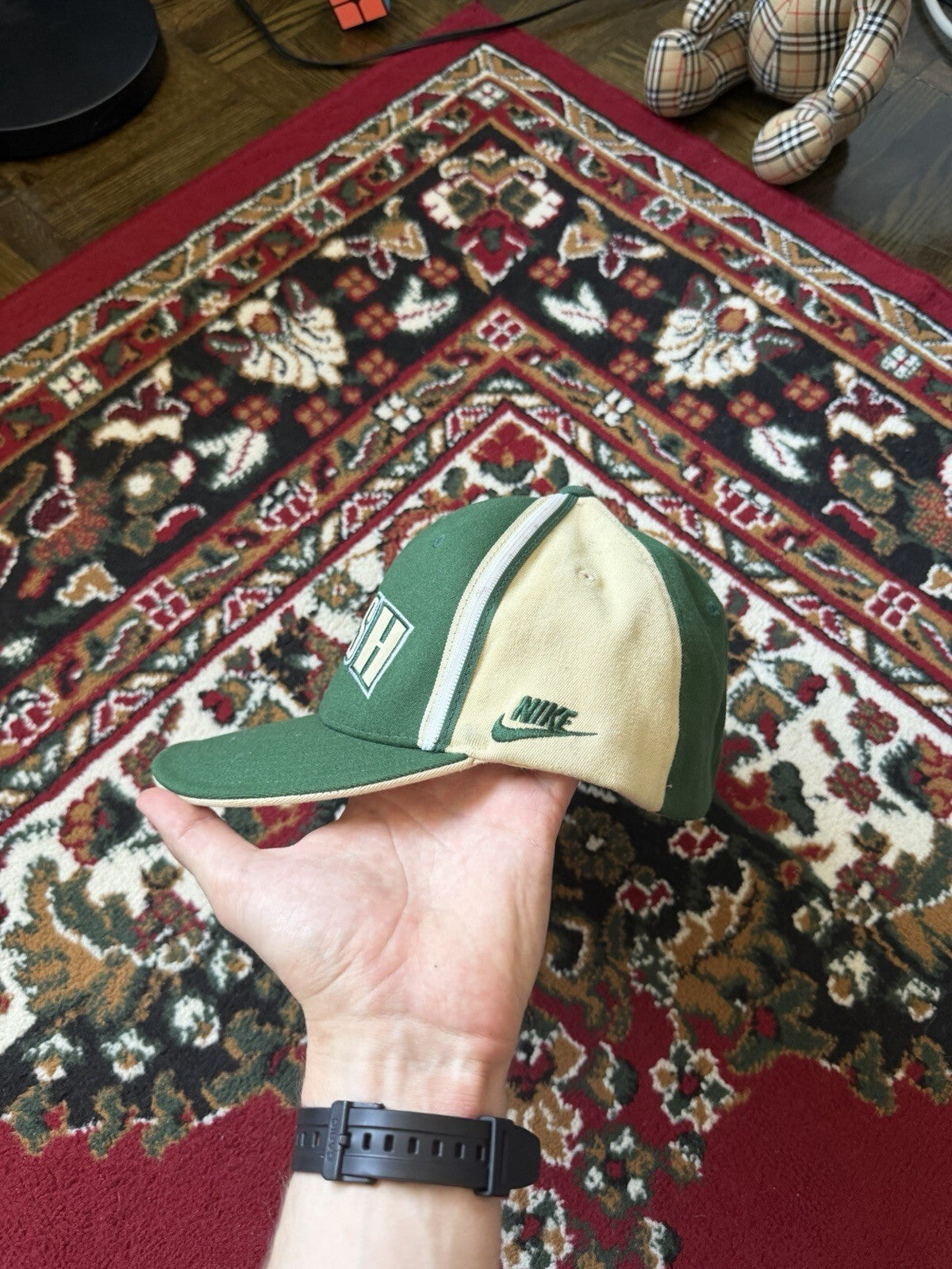 Notre Dame Fighting Irish Hat Cap Fitted Mens Small Green NCAA Basketball Nike
