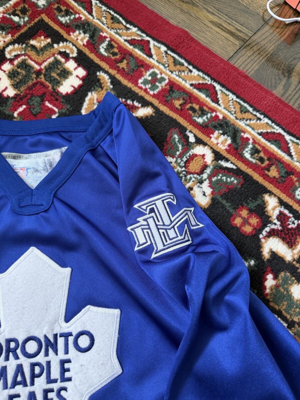 Toronto Maple Leafs CCM For Her Womens Hockey Jersey Official Size M