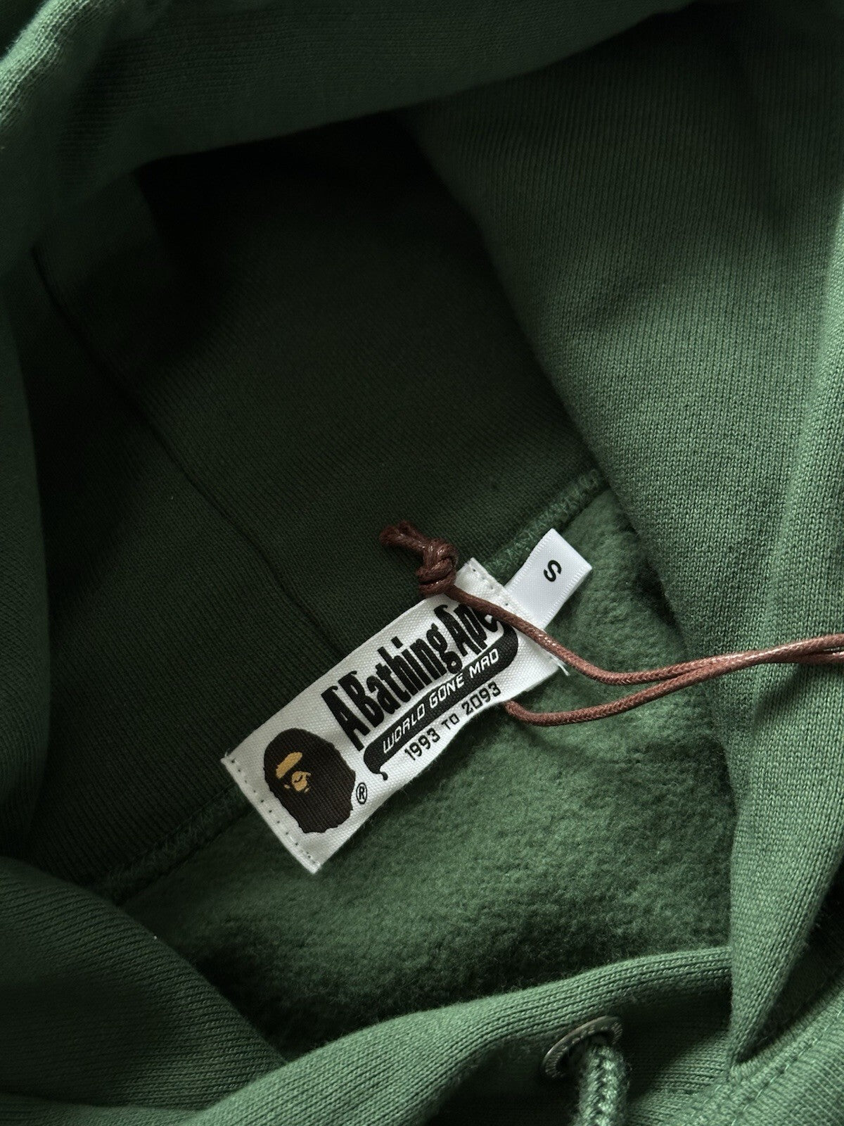 BAPE A Bathing Ape 1st Camo NYC Logo Pullover Hoodie 2017 100% Authentic Small