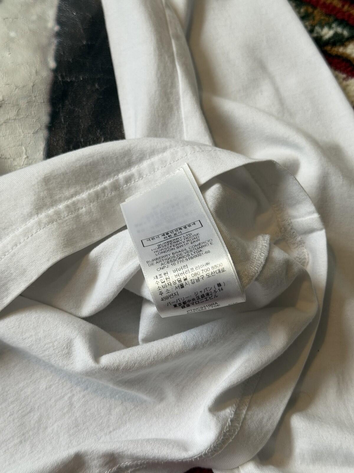 Burberry Love Swan Long Sleeve T-shirt Size XS Tee