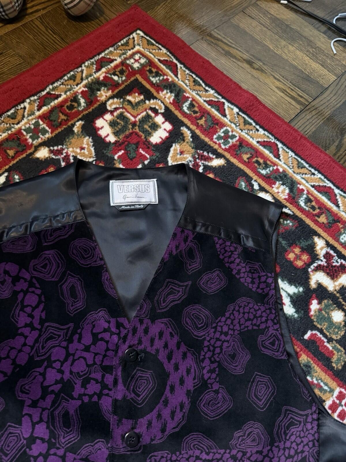 Vintage VERSUS Gianni Versace Purple Velvet Waistcoat Vest Made In Italy 90s