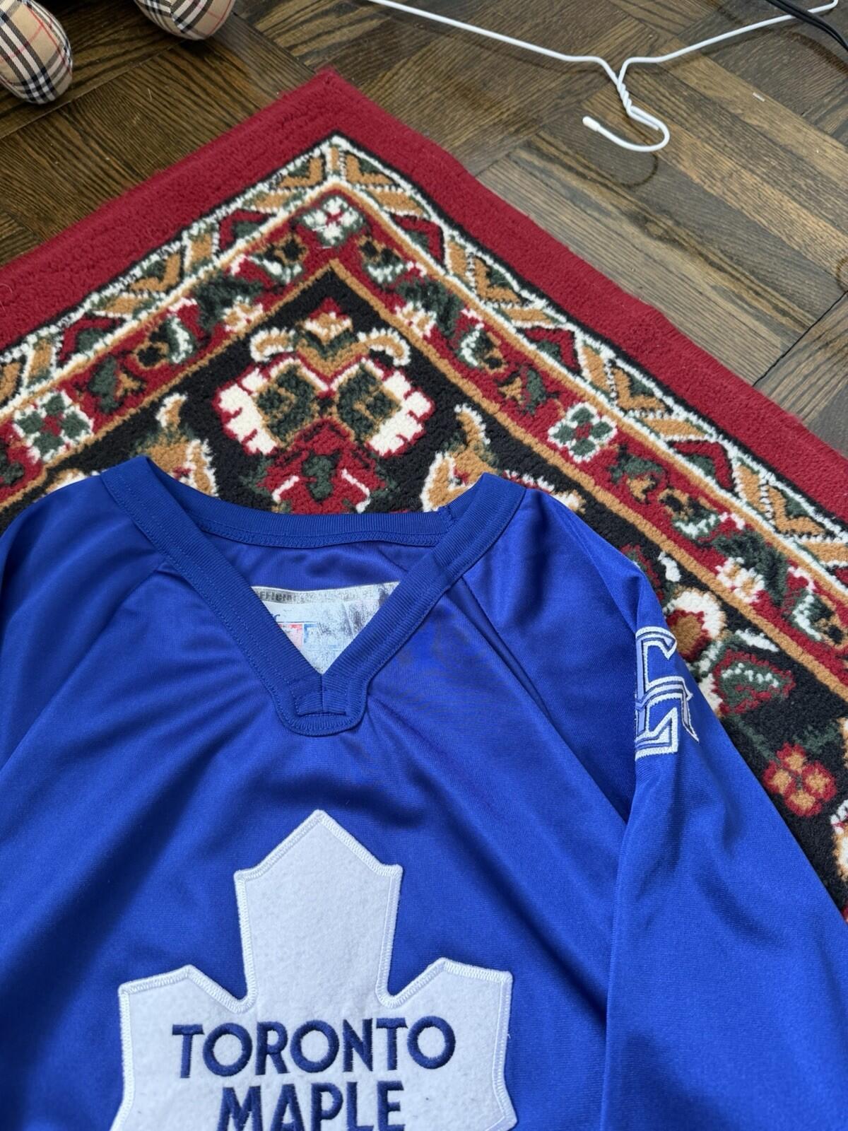 Toronto Maple Leafs CCM For Her Womens Hockey Jersey Official Size M