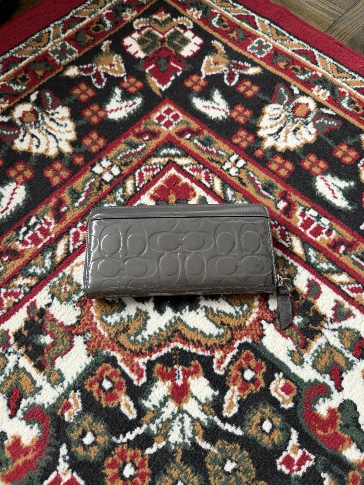 Coach Zip Around Wallet Wristlet Embossed Glossy Patent Gray Bag Clutch
