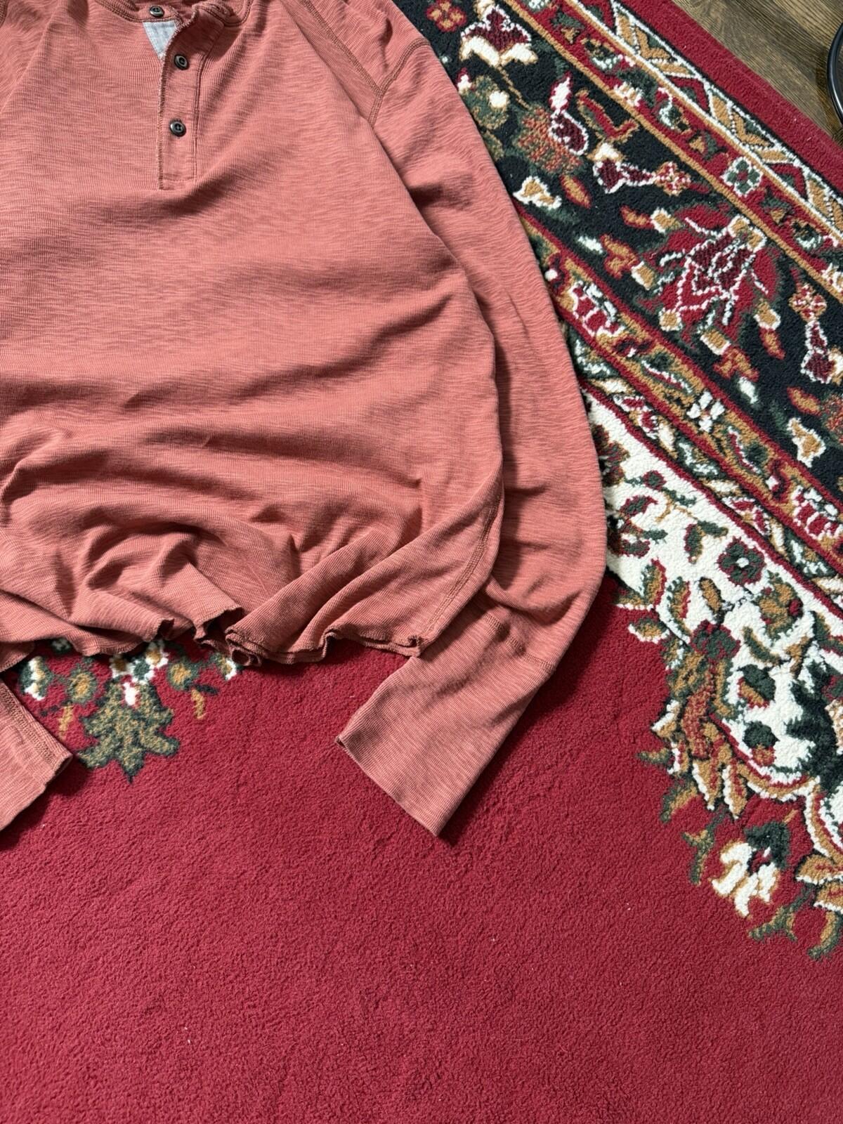 Wings + Horns Shirt Mens Medium Coral Henley Crewneck Long Sleeve Sweater