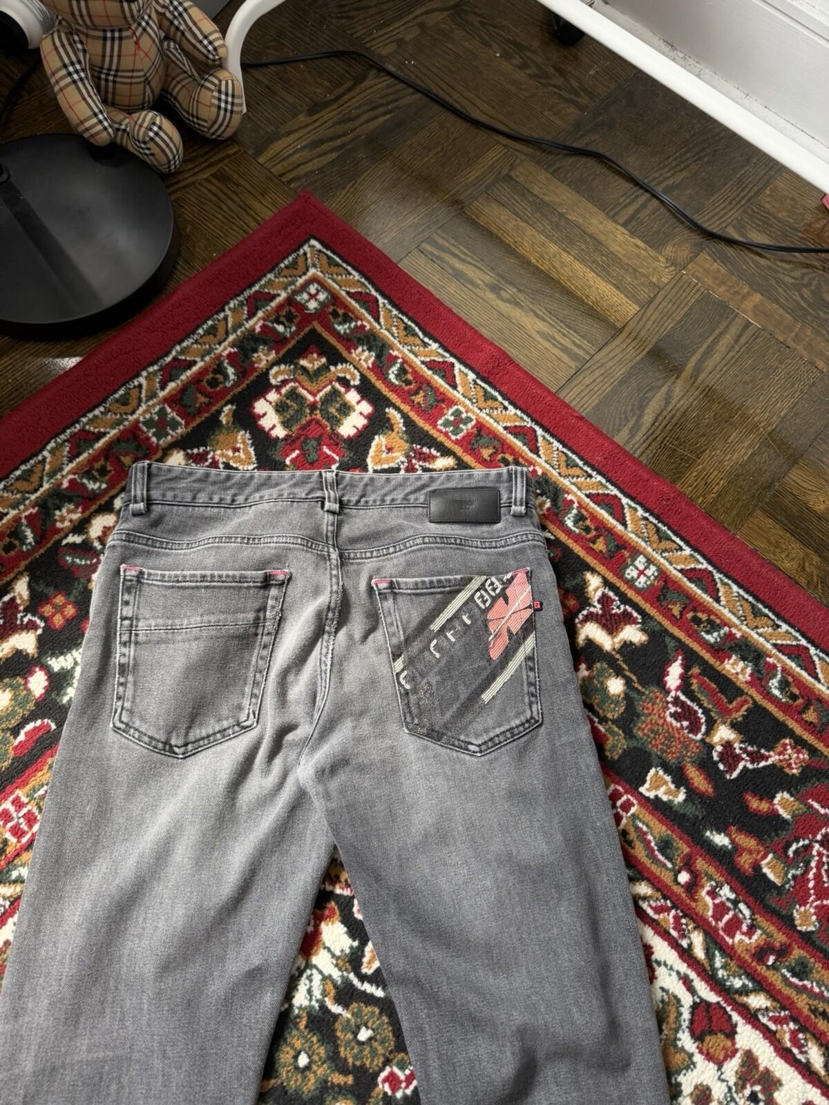 Fendi Skinny Straight Gray Denim Jeans Back Logo Pants Size 32/34 Womens