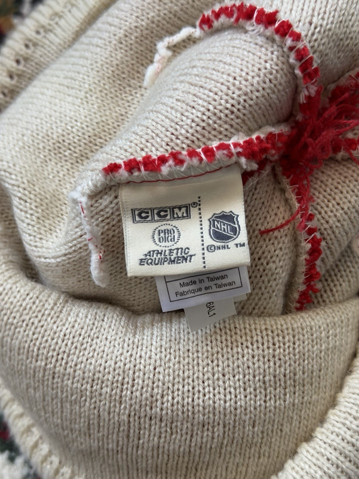 Vintage CCM Red Wings Winter Christmas Hat Excellent Condition