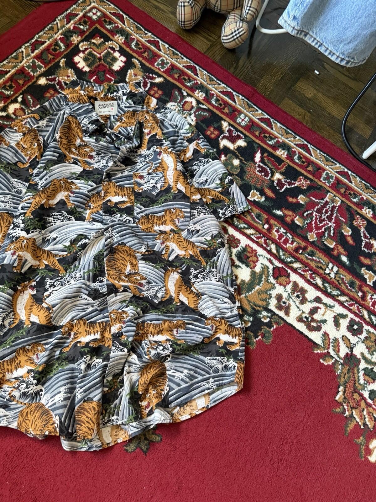 Naked Famous Japanese Tiger Button Down Shirt Men’s Size L Canada Short Sleeve
