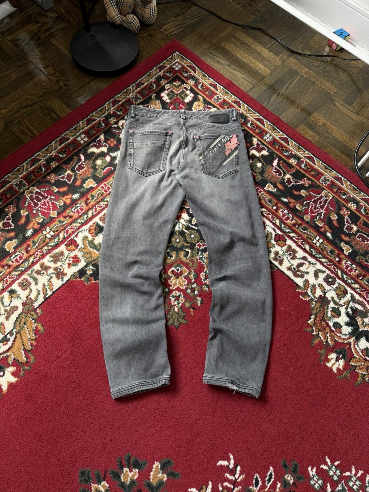 Fendi Skinny Straight Gray Denim Jeans Back Logo Pants Size 32/34 Womens