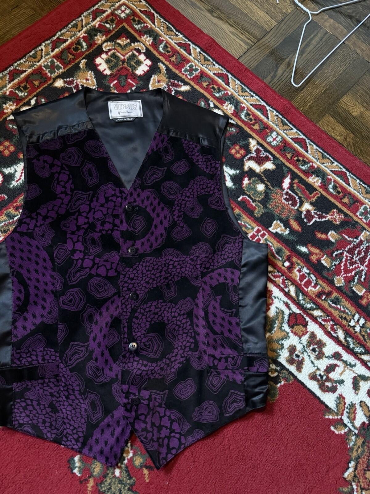Vintage VERSUS Gianni Versace Purple Velvet Waistcoat Vest Made In Italy 90s