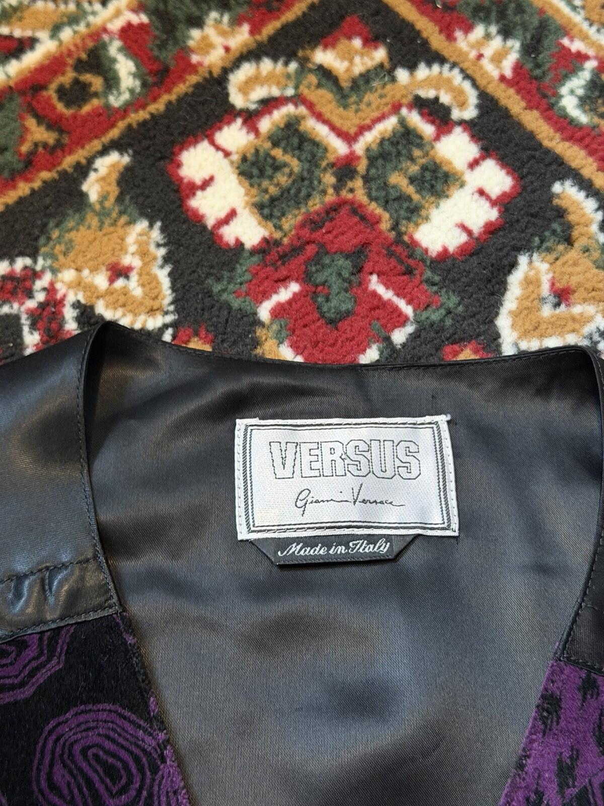 Vintage VERSUS Gianni Versace Purple Velvet Waistcoat Vest Made In Italy 90s