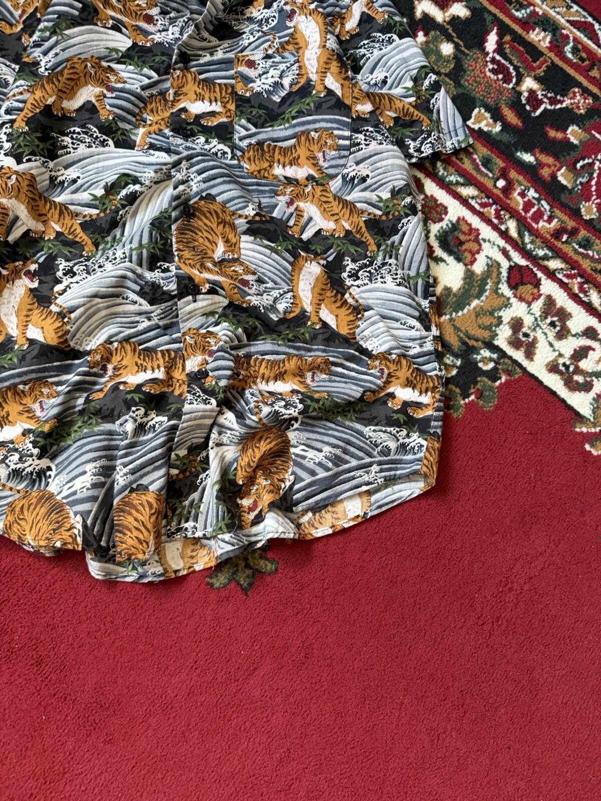 Naked Famous Japanese Tiger Button Down Shirt Men’s Size L Canada Short Sleeve