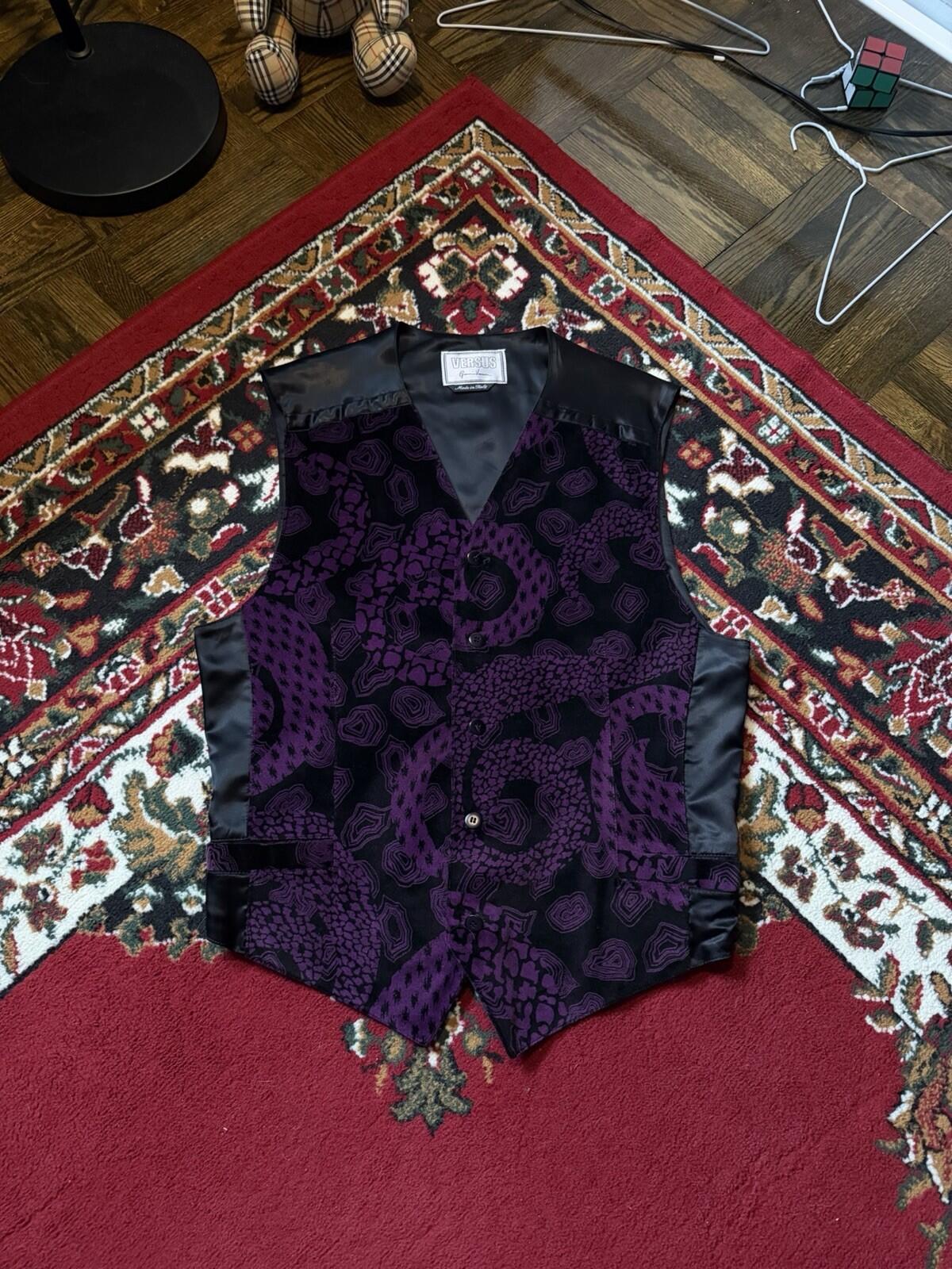 Vintage VERSUS Gianni Versace Purple Velvet Waistcoat Vest Made In Italy 90s