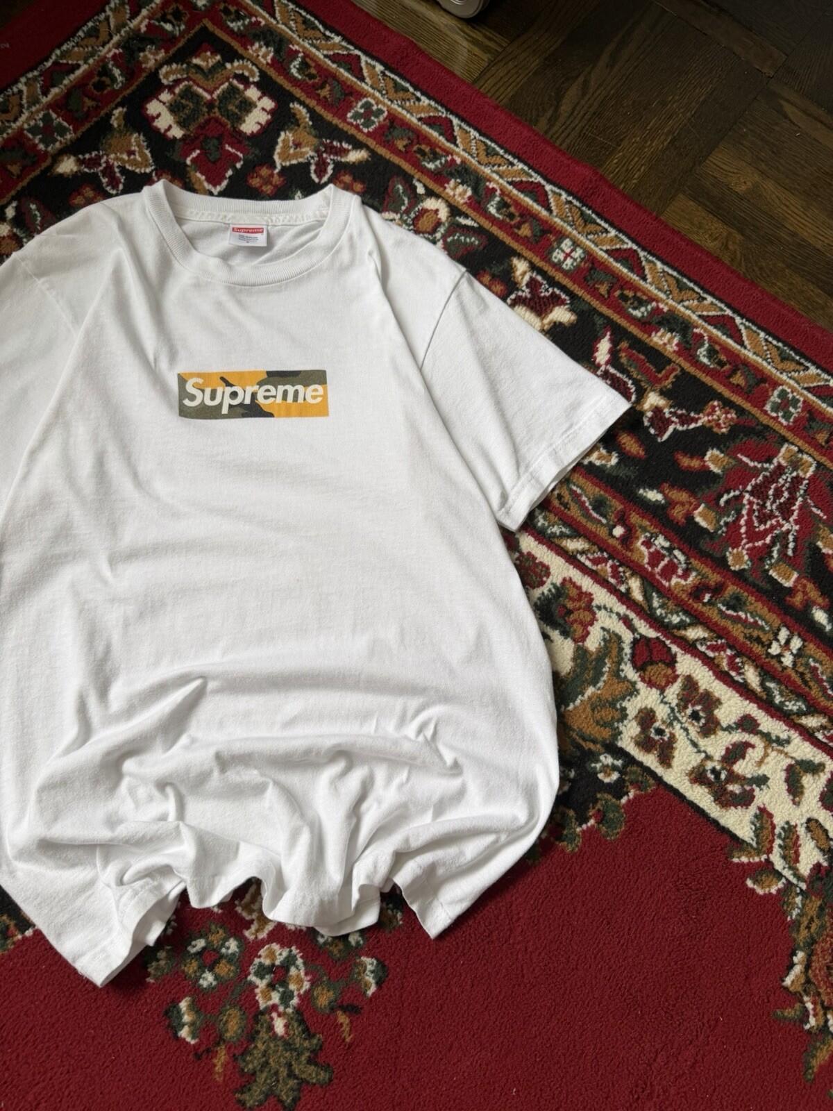Supreme Brooklyn Box Logo FW17 T-Shirt  Size Small Lightly Used