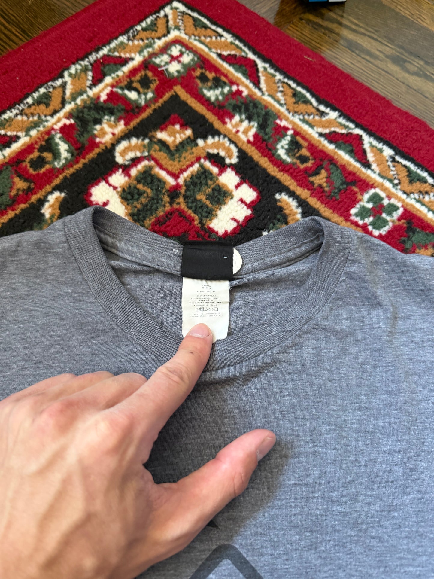 Vintage Quiksilver Center Logo Shirt