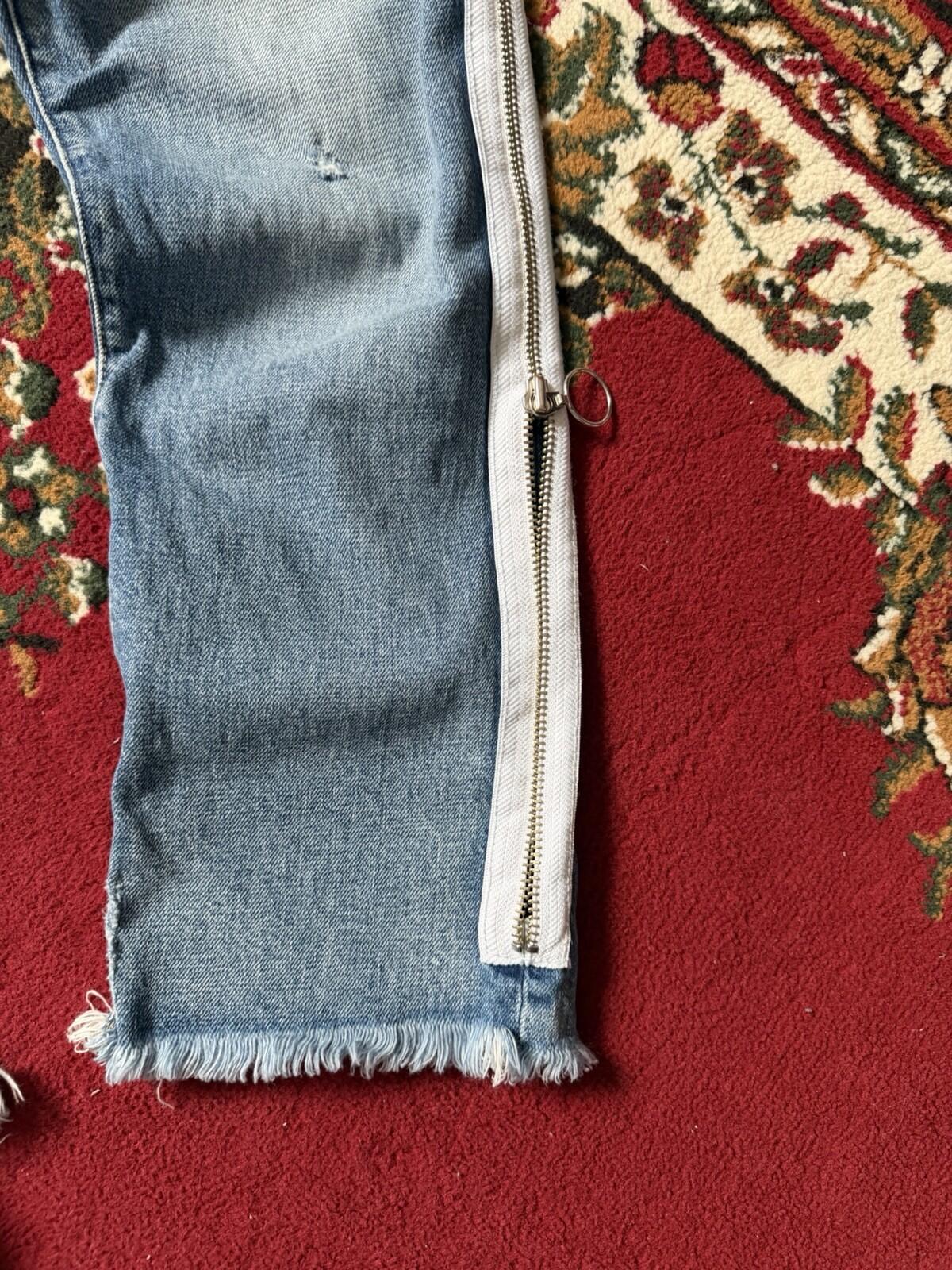 Pistola Women's Straight Zipped Distressed Denim Jeans Blue Pants Size 28