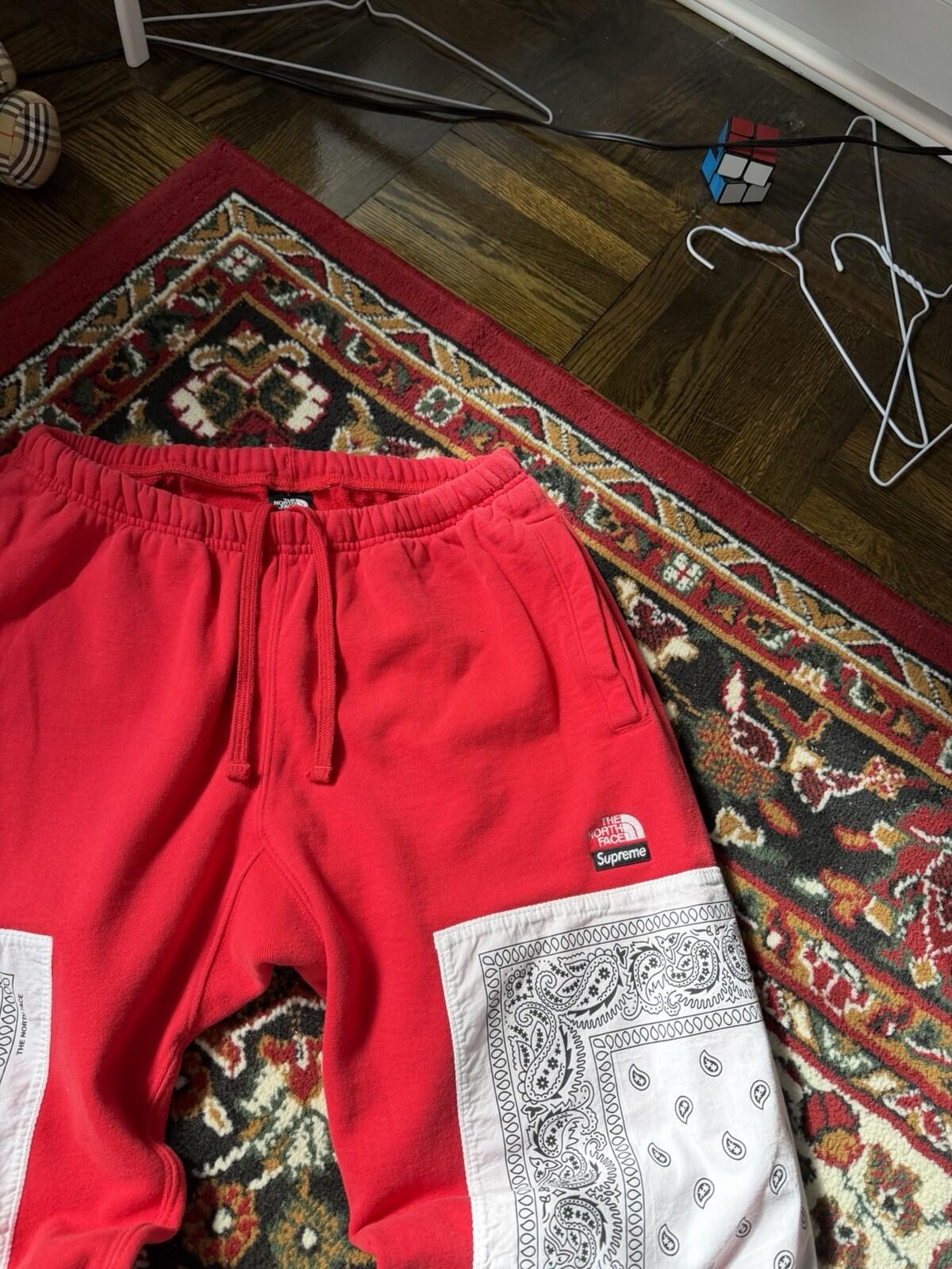 Supreme x The North Face Bandana Red Sweatpants Size M