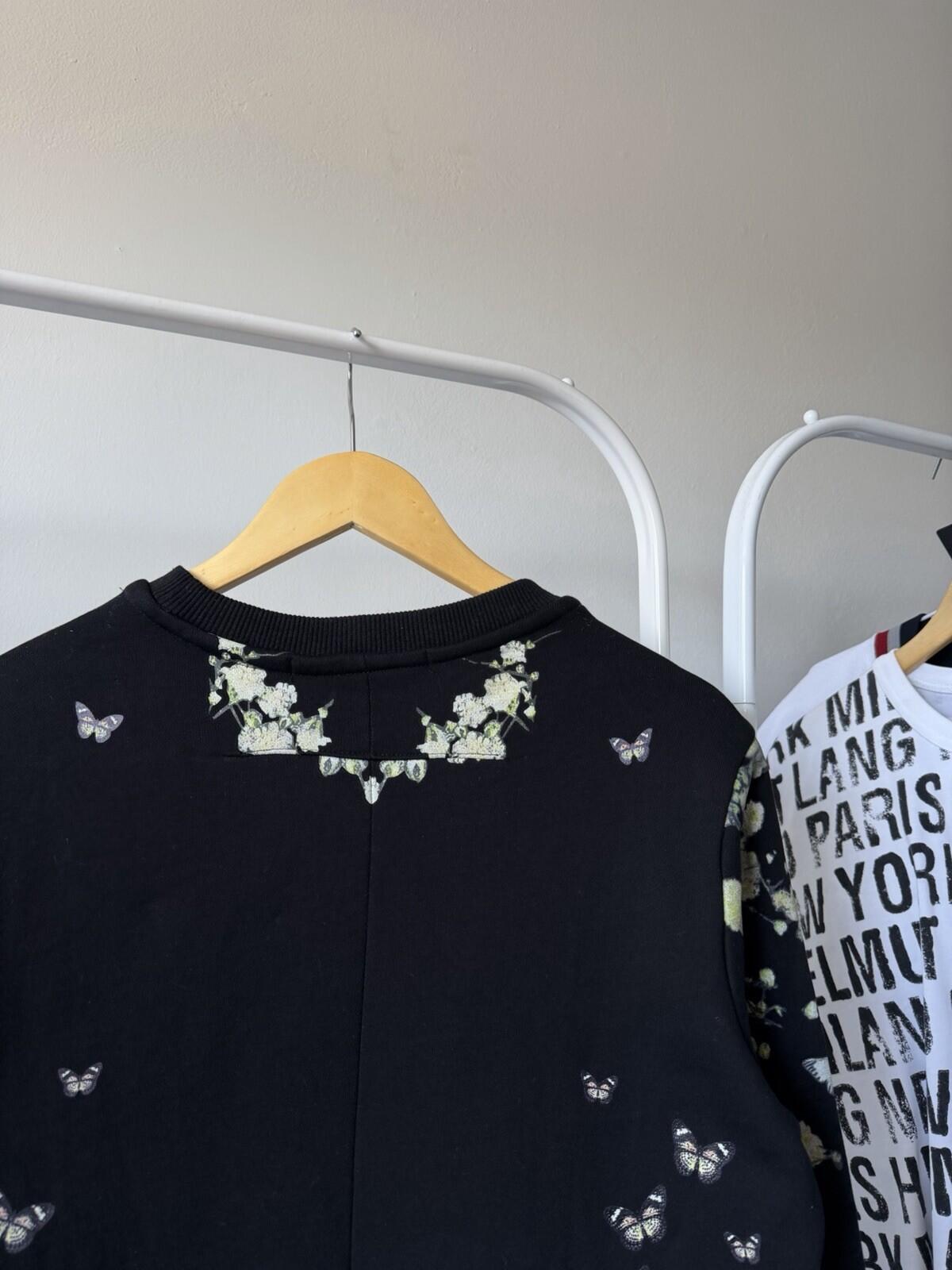 Rare Givenchy Madonna Baby’s Breathe Starry Floral Crewneck Sweater Sweatshirt S